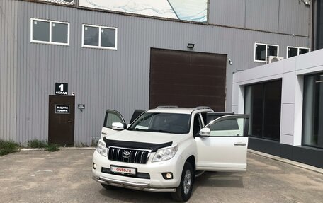 Toyota Land Cruiser Prado 150 рестайлинг 2, 2013 год, 2 850 000 рублей, 3 фотография