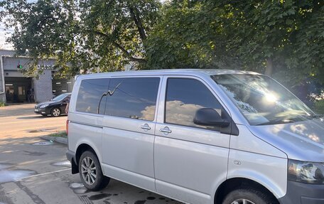 Volkswagen Caravelle T5, 2012 год, 1 870 000 рублей, 2 фотография