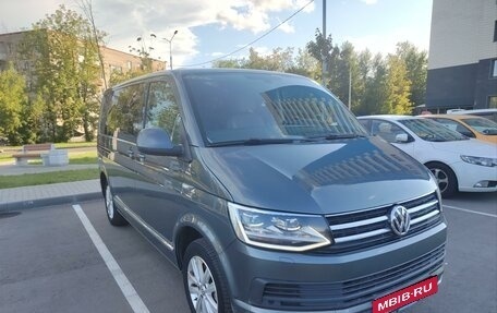 Volkswagen Multivan T6 рестайлинг, 2015 год, 4 130 000 рублей, 3 фотография