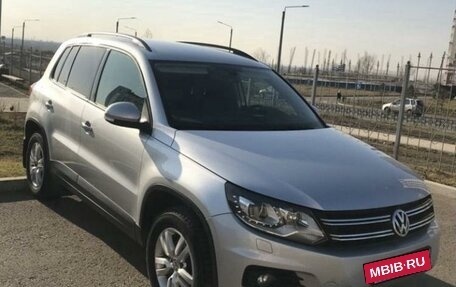 Volkswagen Tiguan I, 2011 год, 1 570 000 рублей, 2 фотография