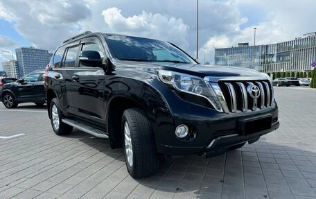 Toyota Land Cruiser Prado 150 рестайлинг 2, 2016 год, 3 800 000 рублей, 1 фотография