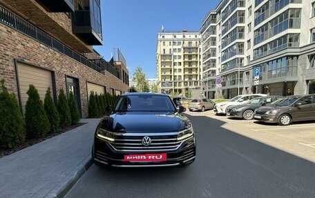 Volkswagen Touareg III, 2020 год, 5 450 000 рублей, 2 фотография