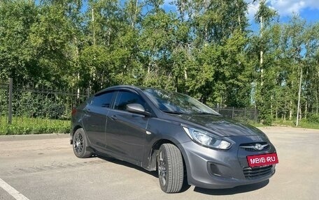 Hyundai Solaris II рестайлинг, 2013 год, 735 000 рублей, 3 фотография