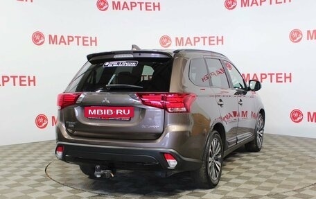 Mitsubishi Outlander III рестайлинг 3, 2018 год, 2 097 000 рублей, 6 фотография