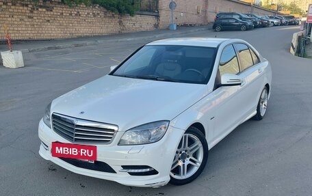 Mercedes-Benz C-Класс, 2010 год, 1 200 000 рублей, 2 фотография