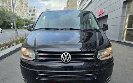 Volkswagen Caravelle T5, 2015 год, 2 650 000 рублей, 4 фотография