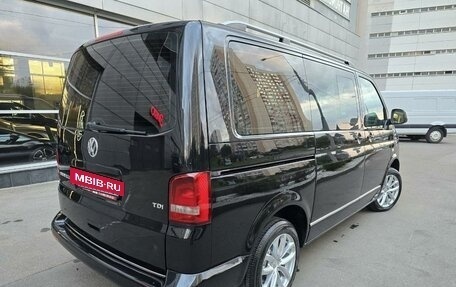 Volkswagen Caravelle T5, 2015 год, 2 650 000 рублей, 7 фотография