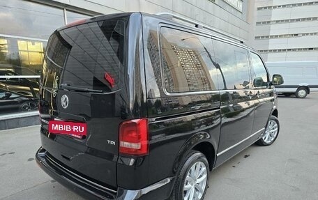 Volkswagen Caravelle T5, 2015 год, 2 650 000 рублей, 6 фотография