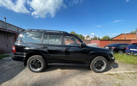 Toyota Land Cruiser 100 рестайлинг 2, 2003 год, 3 250 000 рублей, 4 фотография