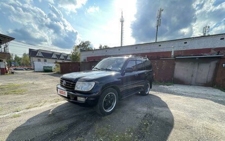 Toyota Land Cruiser 100 рестайлинг 2, 2003 год, 3 250 000 рублей, 9 фотография