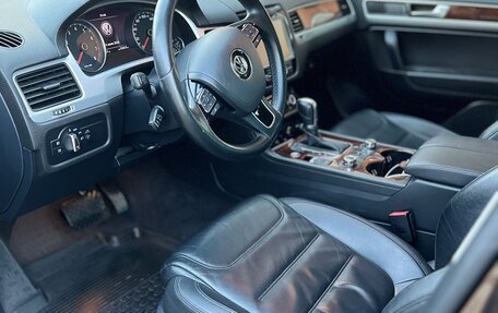 Volkswagen Touareg III, 2013 год, 2 400 000 рублей, 4 фотография