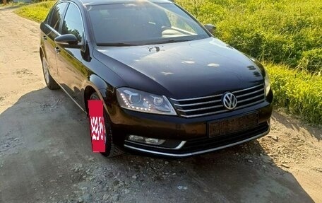 Volkswagen Passat B7, 2013 год, 1 000 000 рублей, 2 фотография