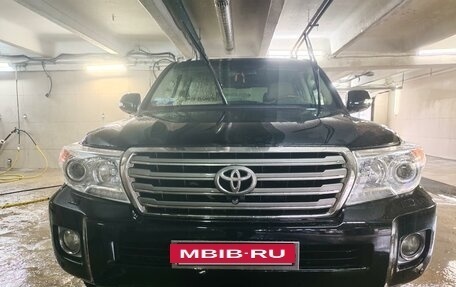 Toyota Land Cruiser 200, 2012 год, 4 050 000 рублей, 3 фотография