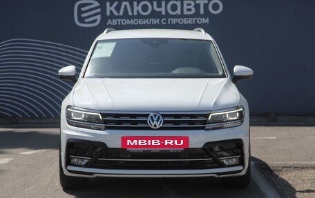 Volkswagen Tiguan II, 2019 год, 3 190 000 рублей, 3 фотография