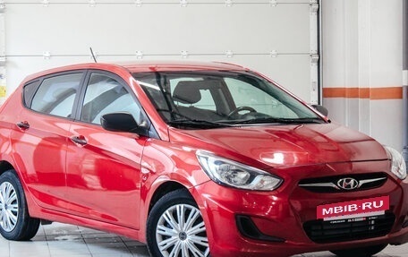 Hyundai Solaris II рестайлинг, 2014 год, 989 890 рублей, 2 фотография