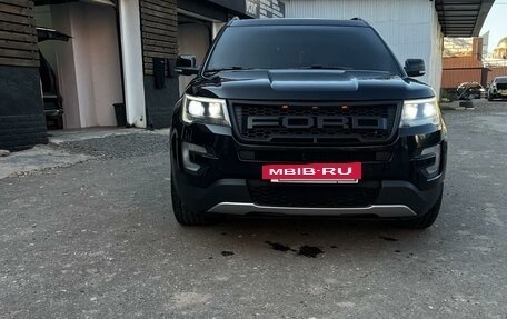 Ford Explorer VI, 2016 год, 3 700 000 рублей, 2 фотография