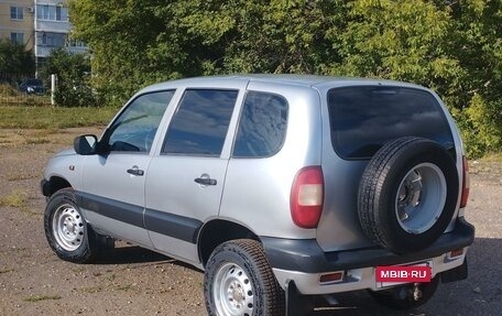 Chevrolet Niva I рестайлинг, 2004 год, 385 000 рублей, 3 фотография