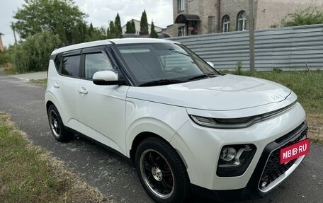 KIA Soul III, 2021 год, 1 925 000 рублей, 2 фотография