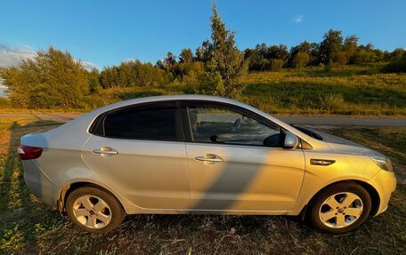 KIA Rio III рестайлинг, 2013 год, 850 000 рублей, 4 фотография