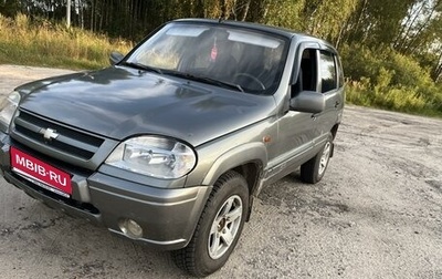 Chevrolet Niva I рестайлинг, 2004 год, 205 000 рублей, 1 фотография