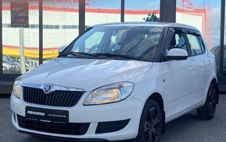 Skoda Fabia II, 2013 год, 829 000 рублей, 2 фотография