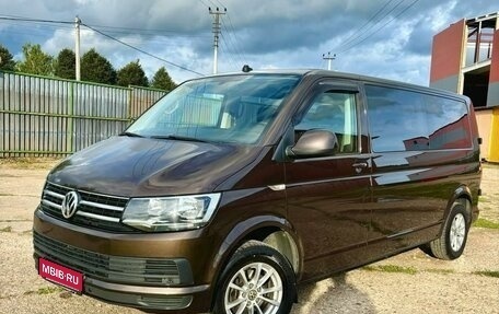 Volkswagen Caravelle T6 рестайлинг, 2019 год, 4 800 000 рублей, 1 фотография