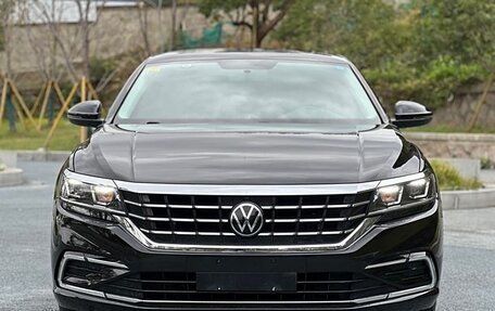 Volkswagen Passat B8 рестайлинг, 2021 год, 1 930 000 рублей, 2 фотография