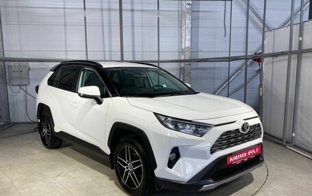 Toyota RAV4, 2019 год, 3 449 000 рублей, 3 фотография