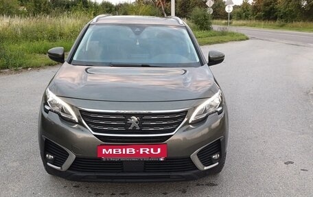 Peugeot 5008 II, 2018 год, 1 990 000 рублей, 2 фотография