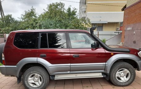 Toyota Land Cruiser Prado 90 рестайлинг, 1996 год, 1 585 000 рублей, 3 фотография