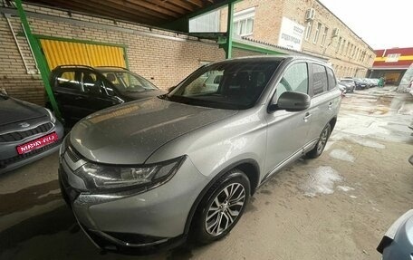 Mitsubishi Outlander III рестайлинг 3, 2019 год, 1 990 000 рублей, 1 фотография