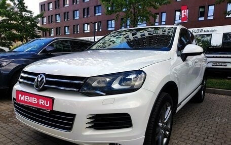 Volkswagen Touareg III, 2012 год, 2 750 000 рублей, 2 фотография