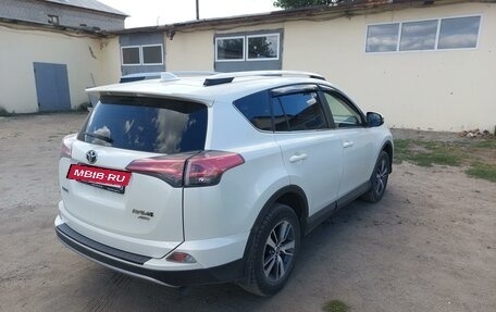 Toyota RAV4, 2017 год, 2 500 000 рублей, 3 фотография