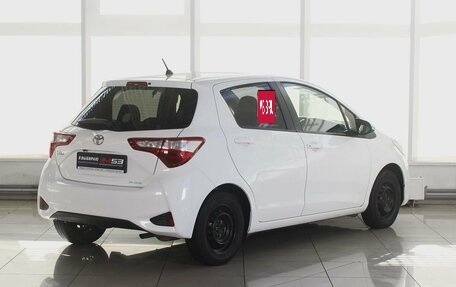 Toyota Vitz, 2019 год, 1 249 999 рублей, 6 фотография