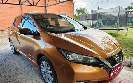 Nissan Leaf II, 2017 год, 1 640 000 рублей, 6 фотография