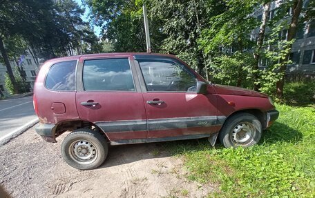 Chevrolet Niva I рестайлинг, 2003 год, 220 000 рублей, 2 фотография