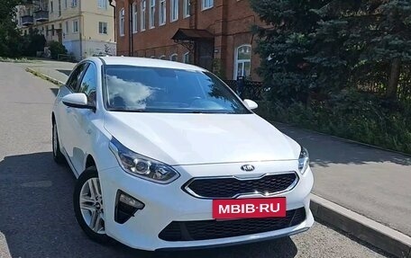 KIA cee'd III, 2020 год, 2 100 000 рублей, 3 фотография