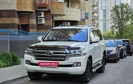 Toyota Land Cruiser 200, 2016 год, 7 300 000 рублей, 5 фотография