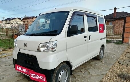 Daihatsu Hijet X, 2018 год, 1 020 000 рублей, 2 фотография