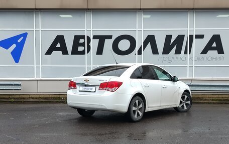 Chevrolet Cruze II, 2011 год, 722 000 рублей, 3 фотография