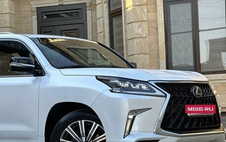 Lexus LX III, 2017 год, 8 700 000 рублей, 7 фотография