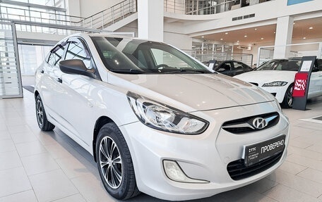 Hyundai Solaris II рестайлинг, 2012 год, 724 000 рублей, 3 фотография