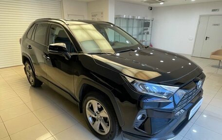 Toyota RAV4, 2021 год, 3 400 000 рублей, 3 фотография