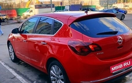 Opel Astra J, 2014 год, 1 300 000 рублей, 3 фотография