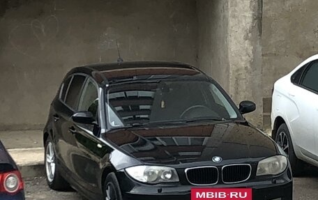 BMW 1 серия, 2008 год, 880 000 рублей, 2 фотография