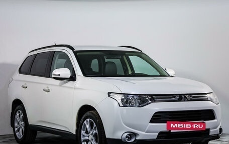 Mitsubishi Outlander III рестайлинг 3, 2012 год, 1 399 000 рублей, 3 фотография