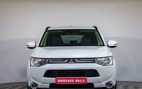 Mitsubishi Outlander III рестайлинг 3, 2012 год, 1 399 000 рублей, 2 фотография