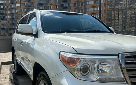 Toyota Land Cruiser 200, 2012 год, 3 890 000 рублей, 2 фотография