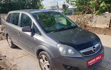 Opel Zafira B, 2011 год, 640 000 рублей, 2 фотография