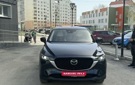 Mazda CX-5 II, 2022 год, 3 799 000 рублей, 2 фотография